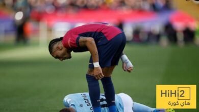 فليك يشيد باحترافية لاعبيه ويصف رافينيا بالقائد النموذجي