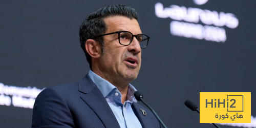 إنتر ميلان أم باريس؟ فيغو يختار المرشح للفوز