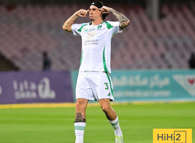 الإسم إيبانيز والمهنة رونالدو