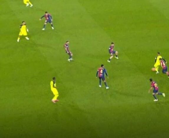 سبع ثوانٍ وقرار مثير: تساؤلات حول تقنية الفيديو في مواجهة برشلونة