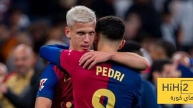 فليك يرفض المبالغة في تقدير بيدري وأولمو