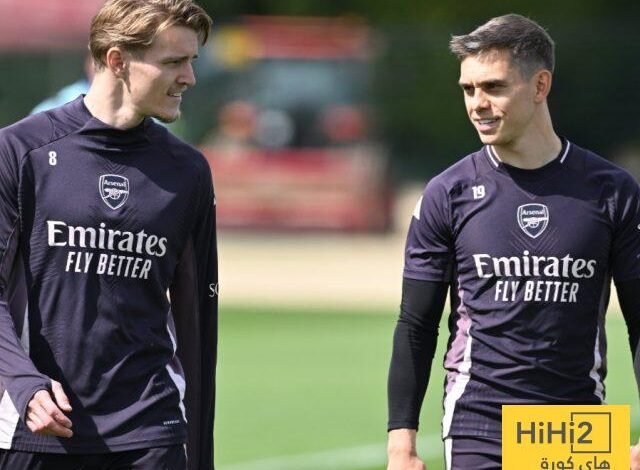 نتائج آخر 4 مباريات بين أرسنال وكريستال باﻻس