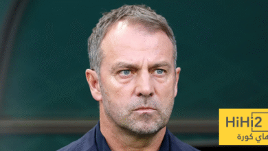 فليك يجدد عقده مع برشلونة