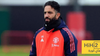 أموريم يستقر على مهاجم اليونايتد الجديد